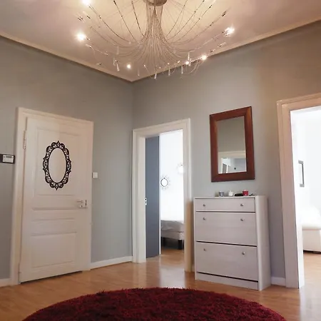 Les Dominicains Apartment